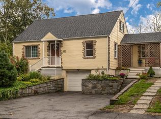 166 Bridle Rd, Billerica, MA 01821