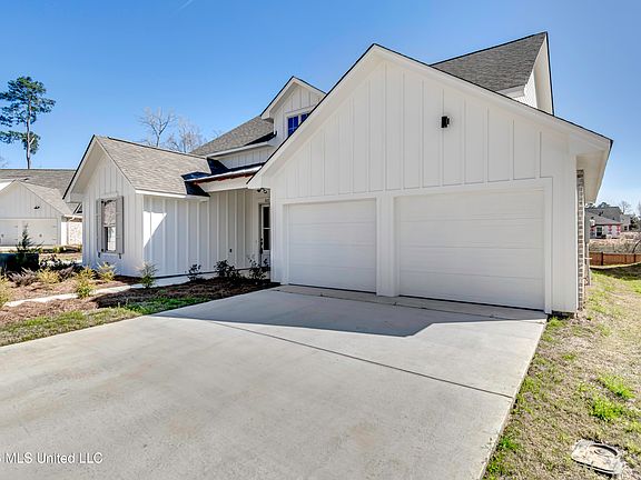 5th image of 627 Cobalt Way