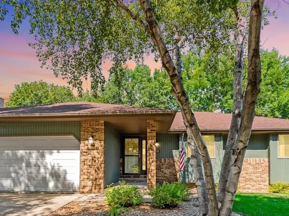 1401 S Severn Ln, Sioux Falls, SD 57106