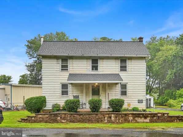 2413 E Main St, Douglassville, PA 19518