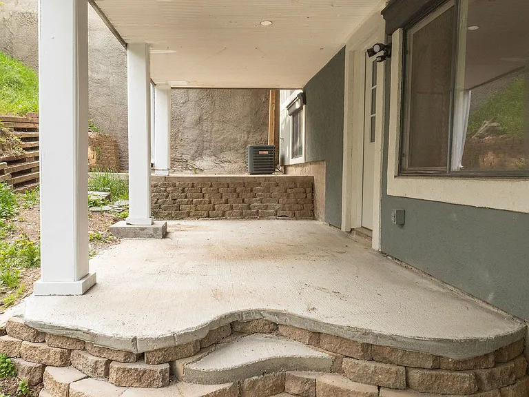 611 Railroad Ave #1 — Photo 11