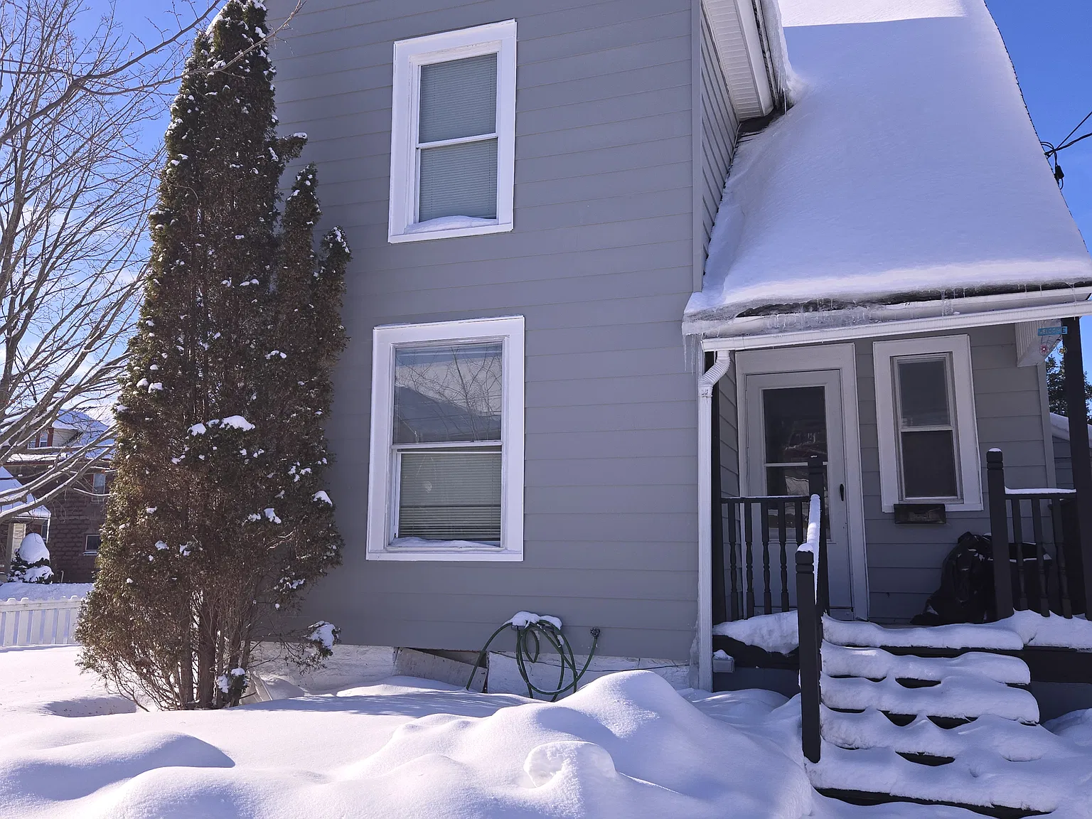 3 bed, 1.5 bath, 1164 sqft, $1,800 — Photo 1