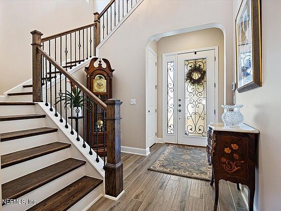 3rd image of 514 WINGSTONE Drive