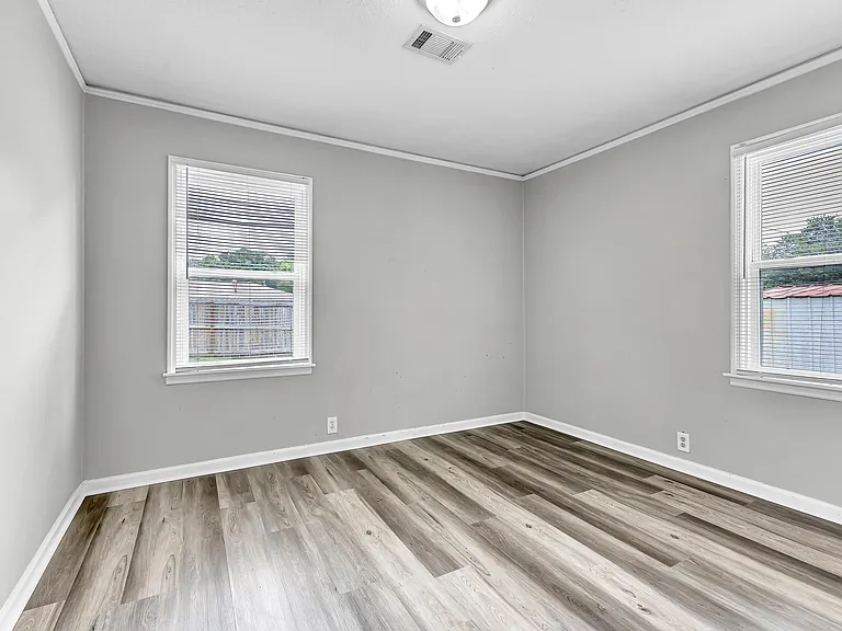 1134 Wright St — Photo 21