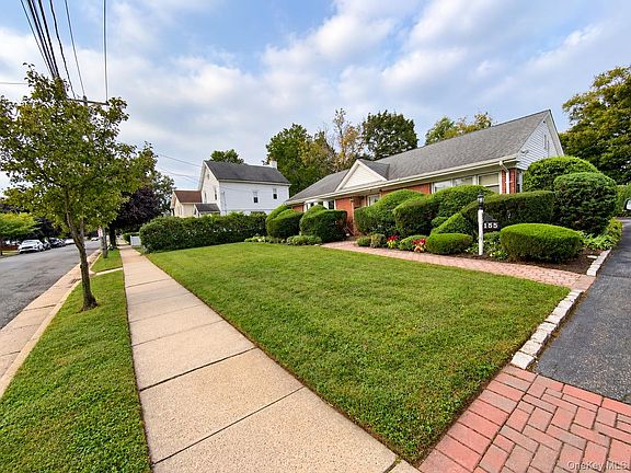 3rd image of 155 Fairview Boulevard