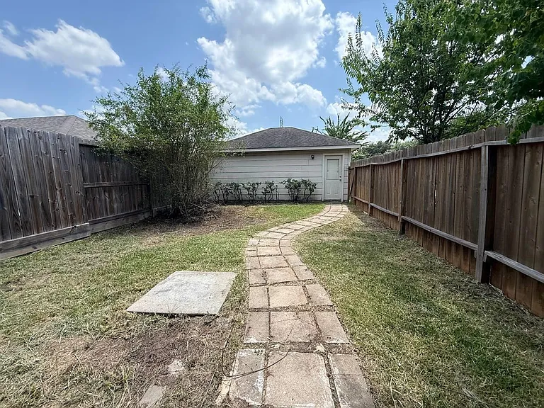 16835 Libson Falls Dr — Photo 25