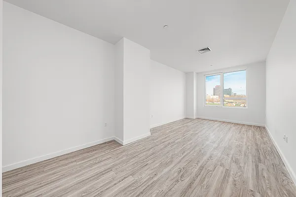 Rented by Nooklyn NYC LLC | media 69