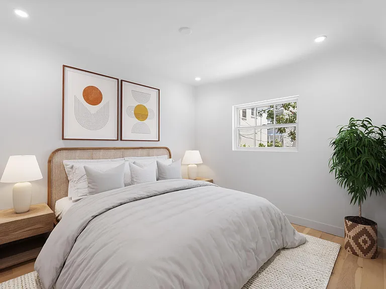 1020 Carol Dr — Photo 24