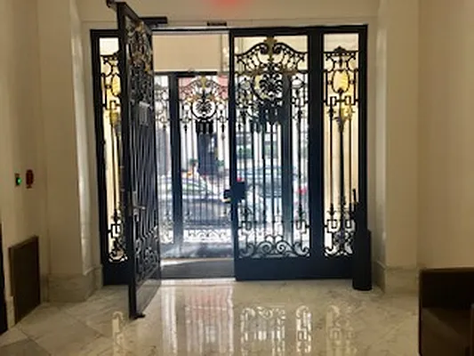 Rented by Corcoran | media 25