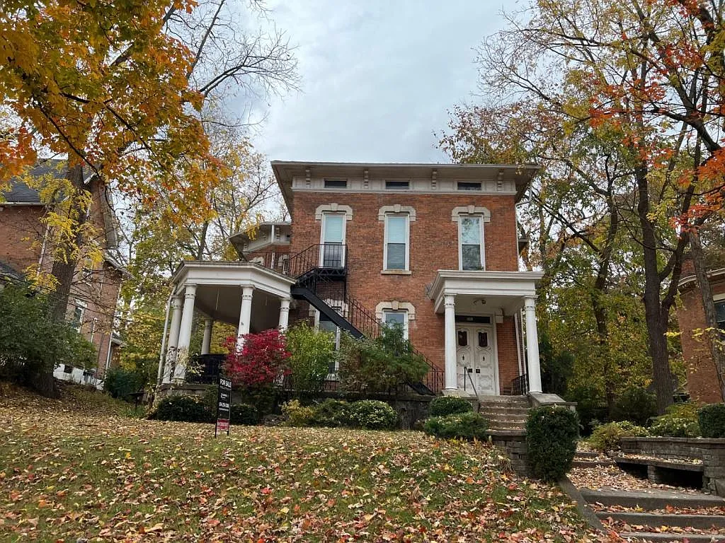241 N Sandusky St, unit 6 — Photo 1