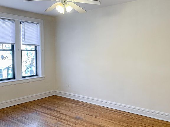 4th image of 1957 W Winnemac Ave #2W
