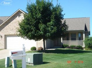 6294 Prince Ct, Flushing, MI 48433