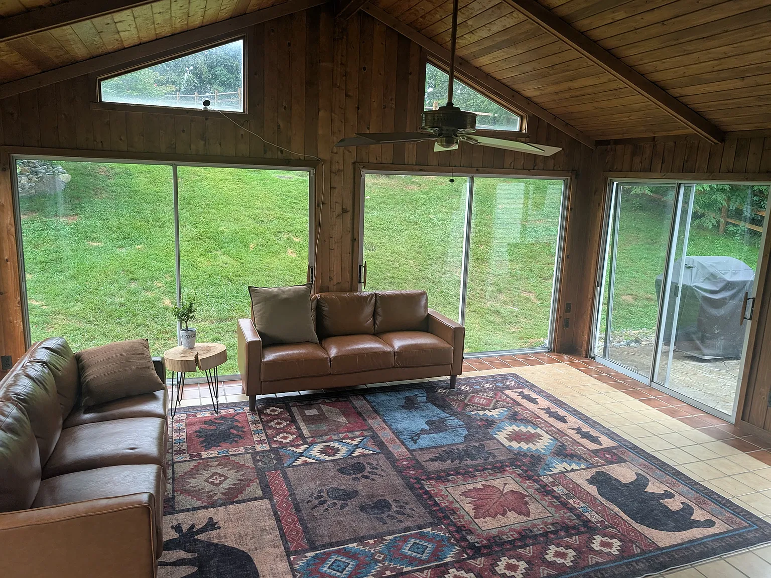 4 bed, 2252 sqft, $4,500 — Photo 1