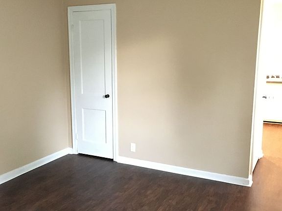 4th image of 1442 N Denny St