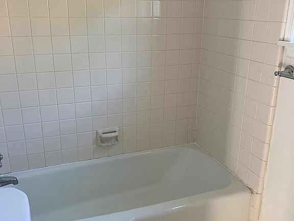 full tile bath, newer fixtures