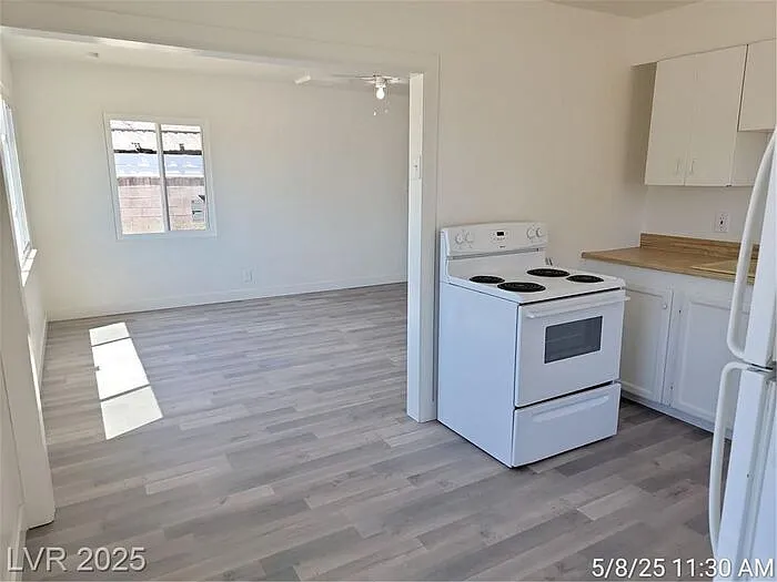 148 W Victory Rd — Photo 9
