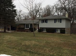 2012 Villanova Dr, Johnsburg, IL 60051