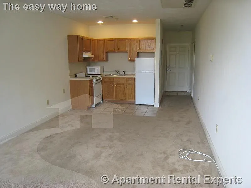 15 Pearl St #17