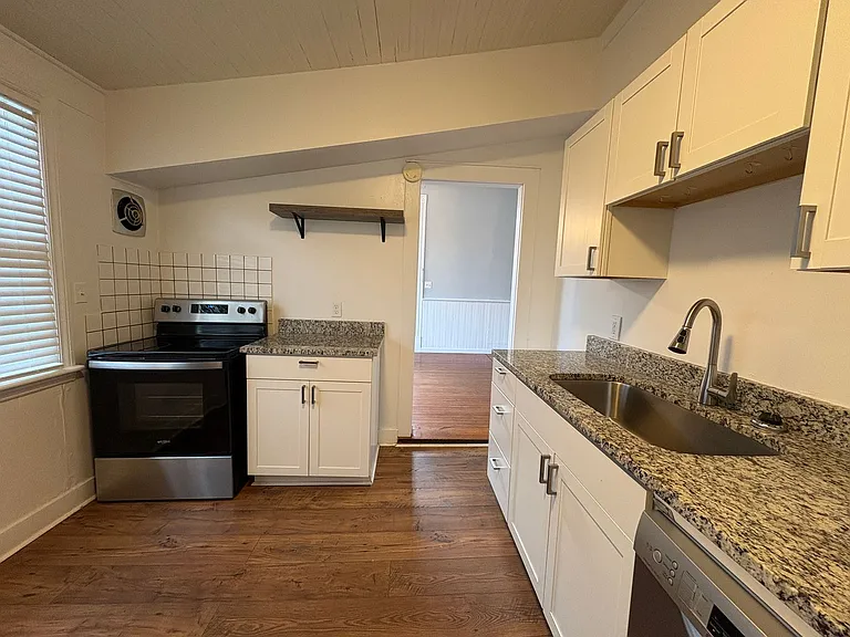 2461 Rivermont Ave #C — Photo 6