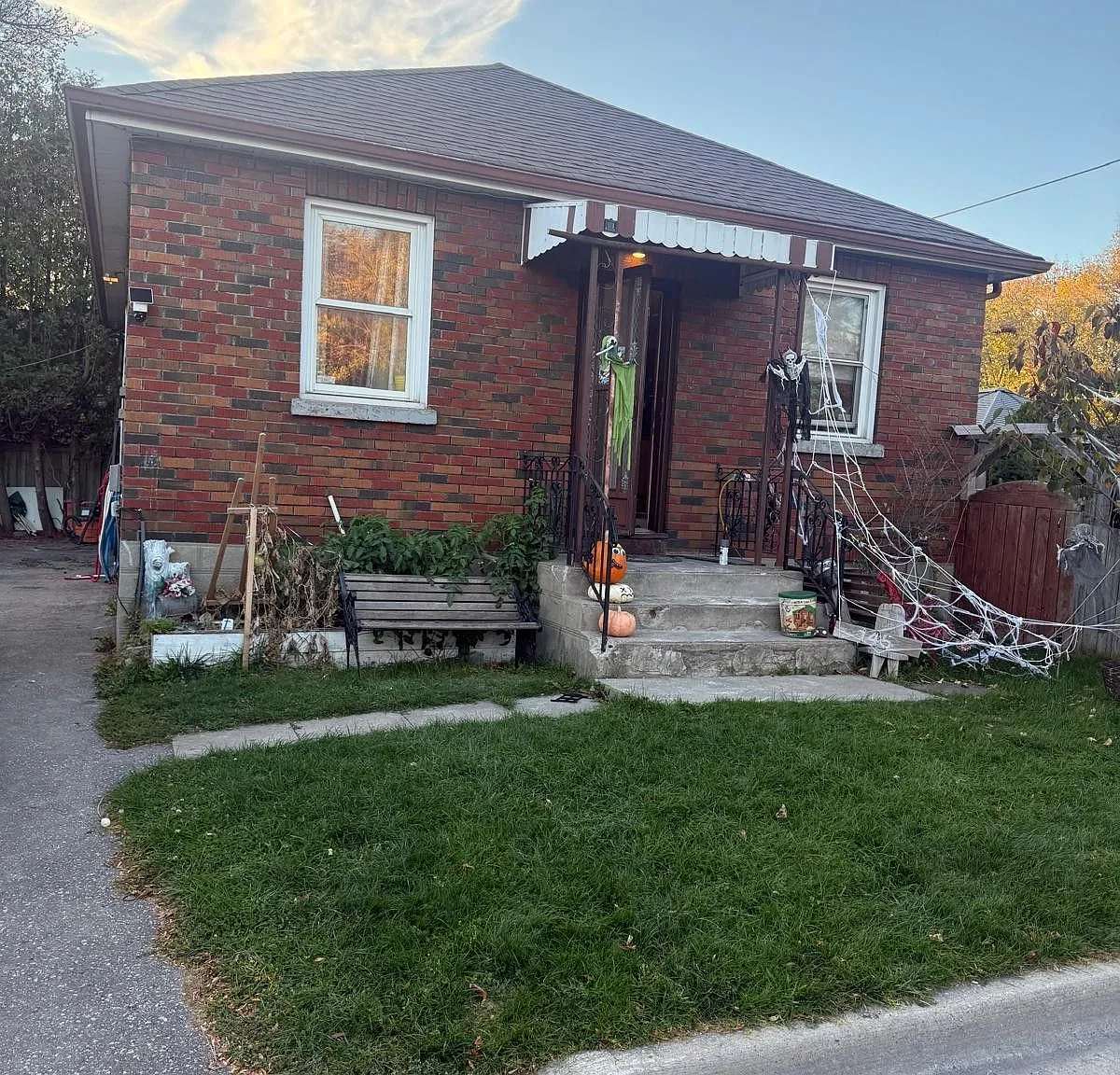 3 bed, $1,800 — Photo 1