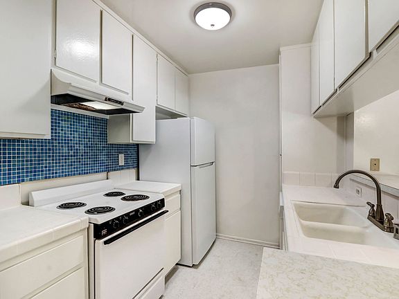 5th image of 230 Pacific St #104