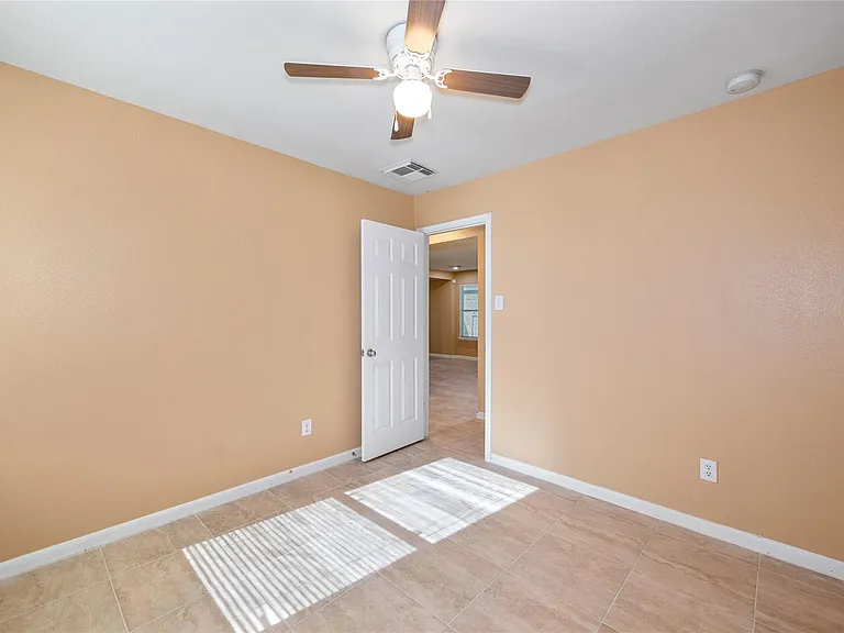 21219 Misty Brook Bend Ln — Photo 13