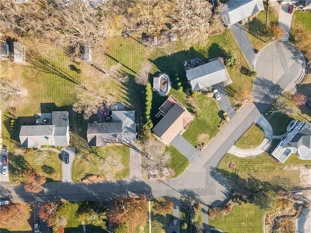 98 Soundview, Stamford, CT 06902 — Photo 4