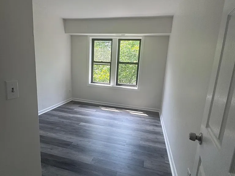 1071 Pembroke St #3E — Photo 3