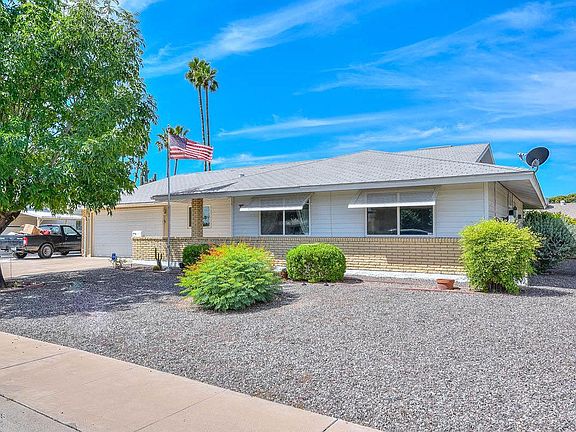 3rd image of 10407 W Rodgers Cir