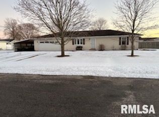 121 Walnut St, Kincaid, IL 62540