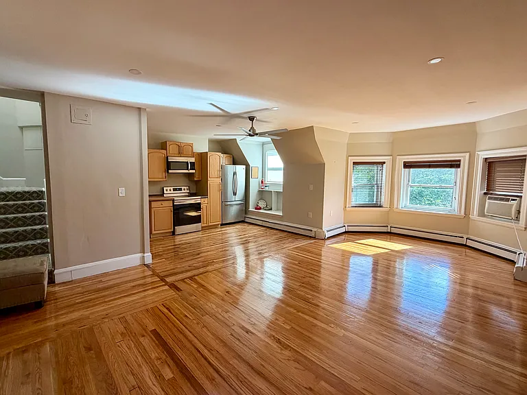 318 Tappan St #3 — Photo 4
