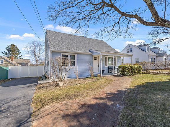 557 Old Stratfield Road