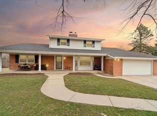 7118 N 124th St, Milwaukee, WI 53224