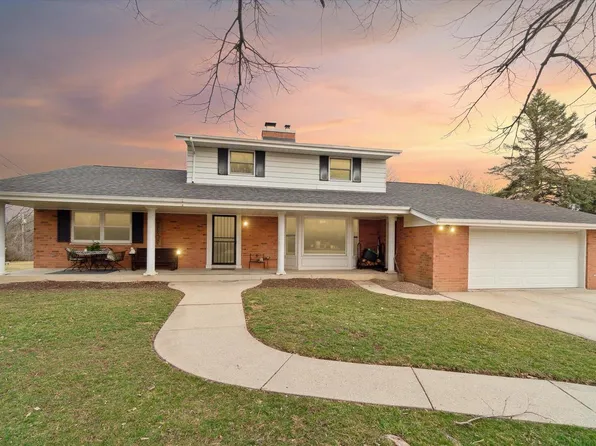 7118 North 124th STREET, Milwaukee, WI 53224