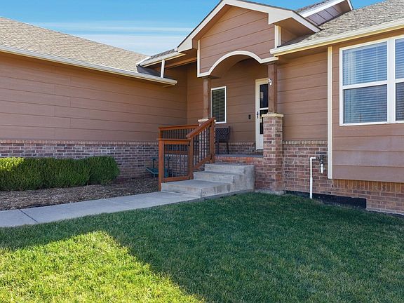 4th image of 2851 W 3rd Ave