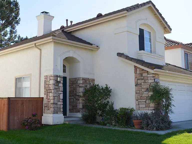 2413 N Summit Circle Gln — Photo 2