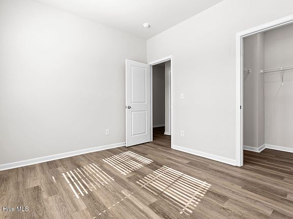 3rd image of 86 Maymont Street NW