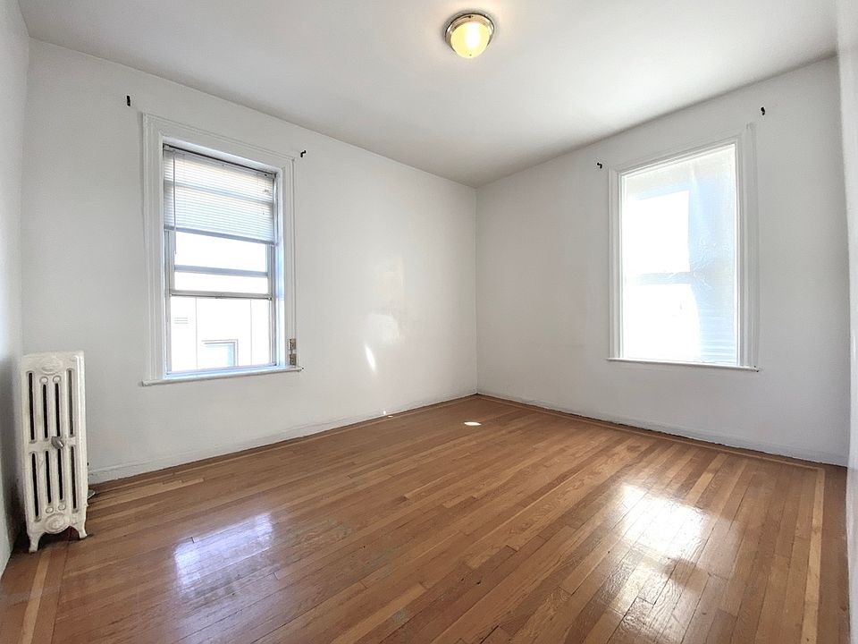 1st image of 187 Pinehurst Ave APT 5D