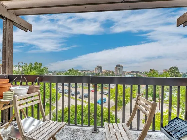 8948 E Elbow Dr SW #809, Calgary, AB T2V 0H9
