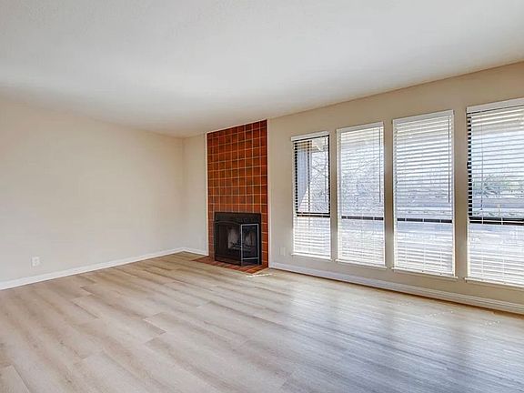 5th image of 2415 Horizon Ln APT 129