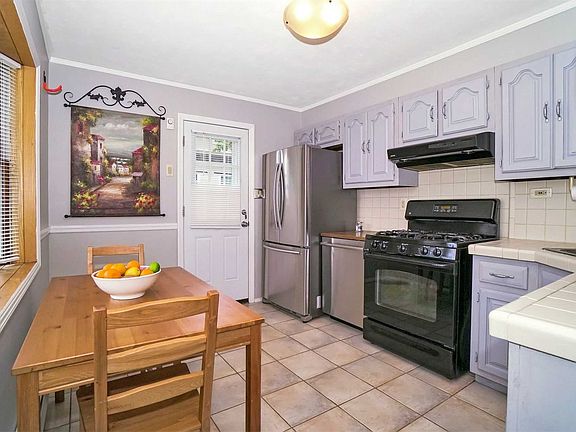 2nd image of 78 Roosevelt Ave