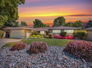 946 Trestle Glen Way, Sacramento, CA