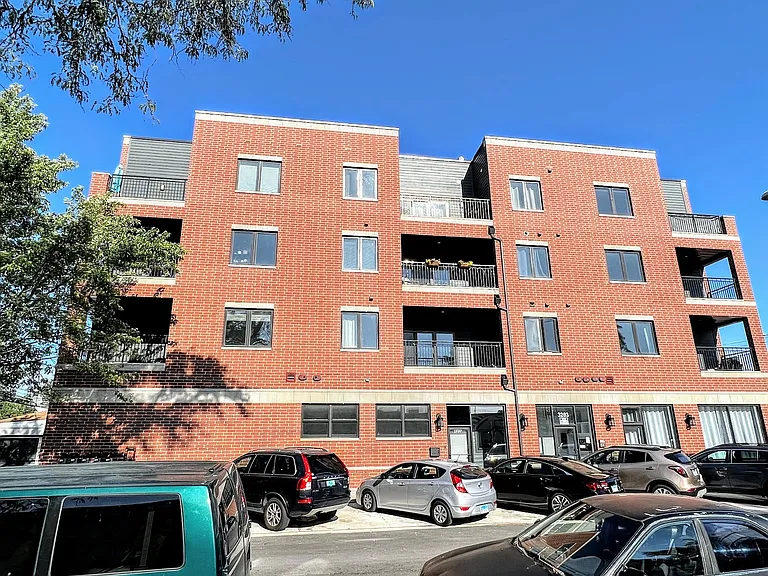 3203 N Ridgeway Ave #3C — Photo 1