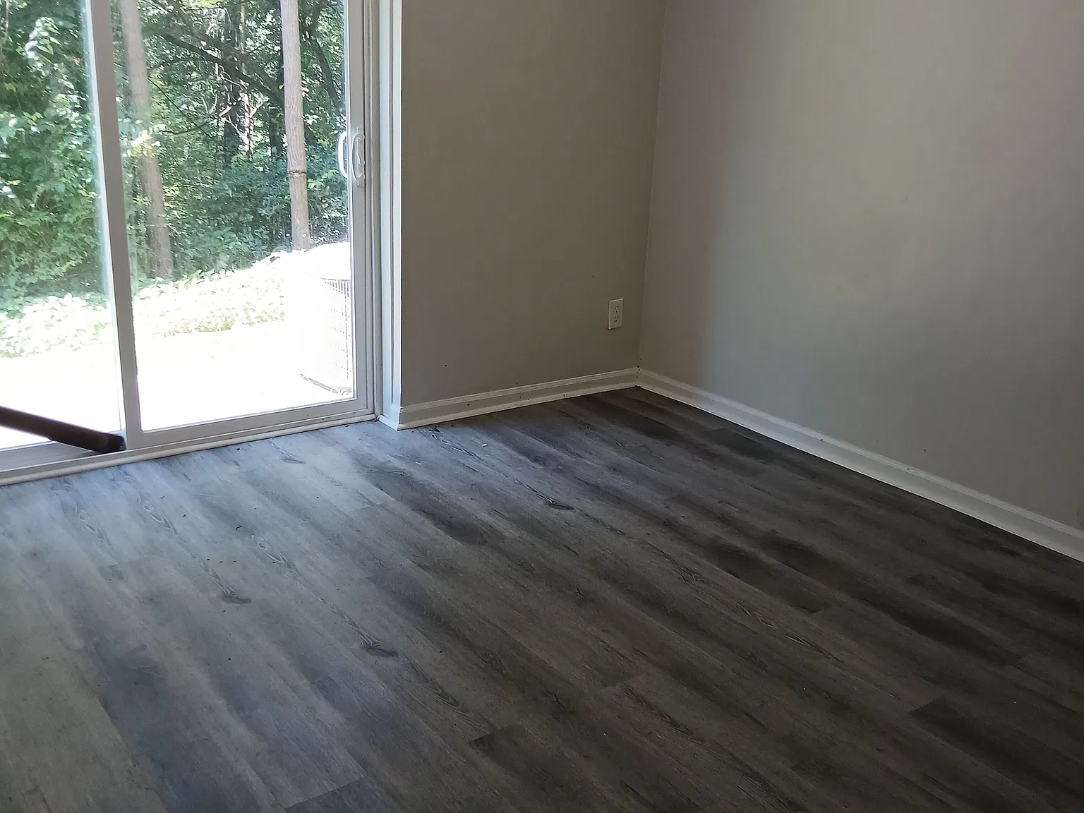 2 bed, 1.5 bath, $945 — Photo 2