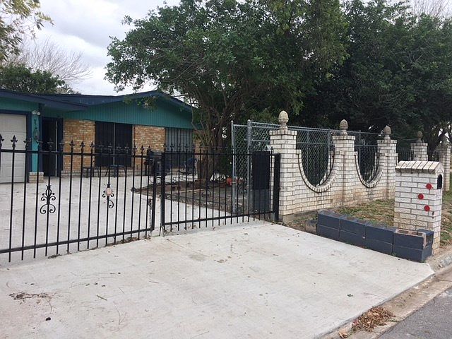 1st image of 602 N Padre Ave