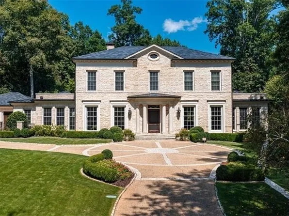 3270 W Paces Park Dr NW, Atlanta, GA 30327