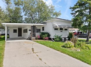 270 Beverly Dr, Essex, ON N8M 2B5