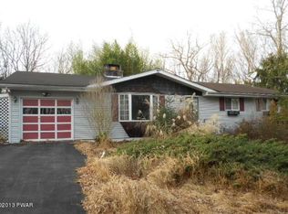 144 Traverse Rd, Dingmans Ferry, PA 18328