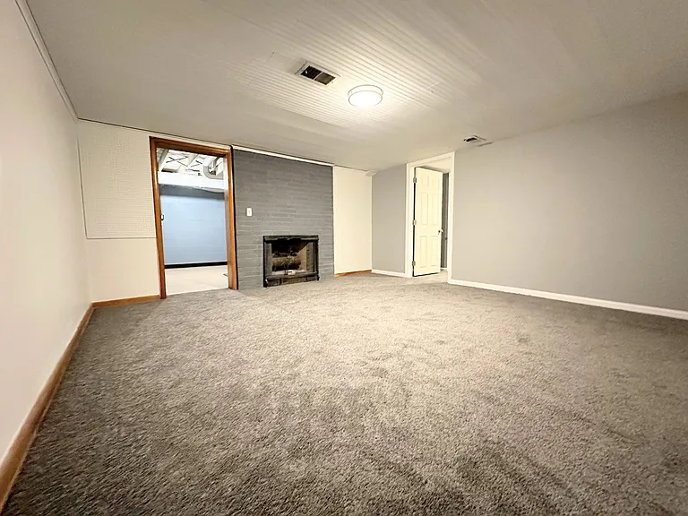 4634 Camden Ave — Photo 16