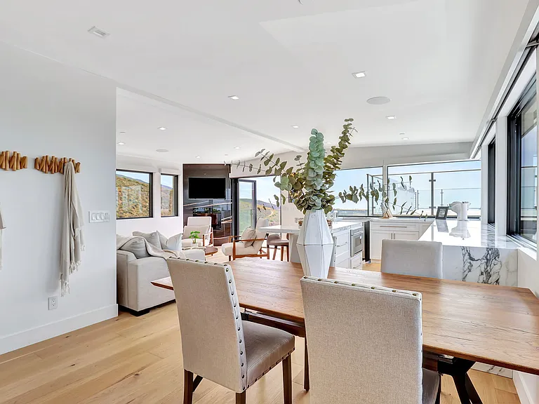 5402 Horizon Dr — Photo 11